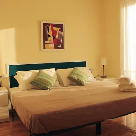 Alguera Napols Apartment *